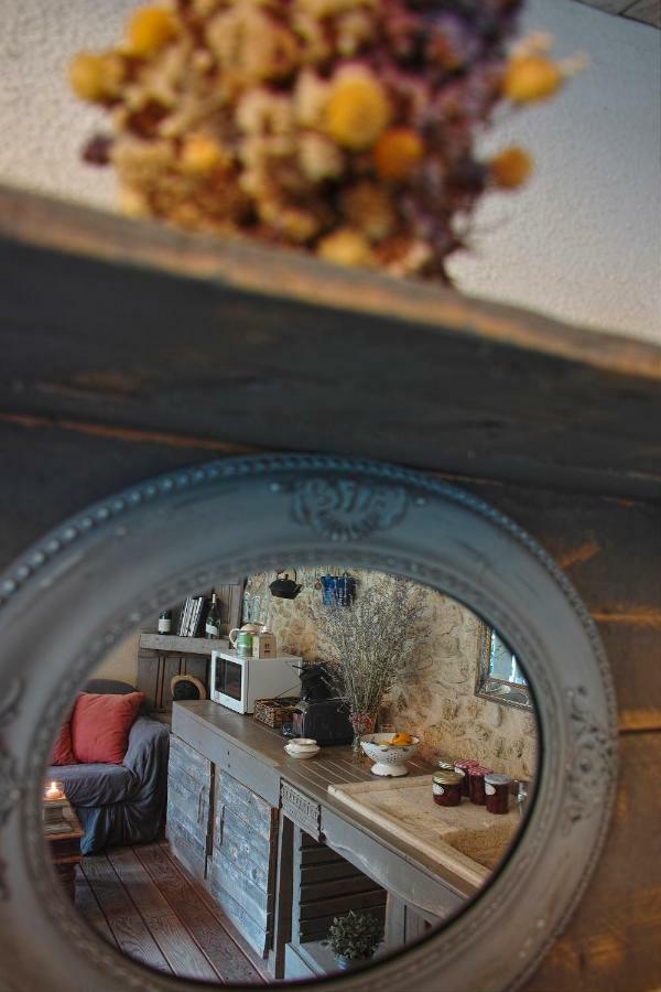 Le Moulin De Picaud Bed & Breakfast Grans Luaran gambar